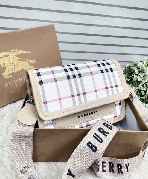 BURBERRY BAG WITH LONG BELT