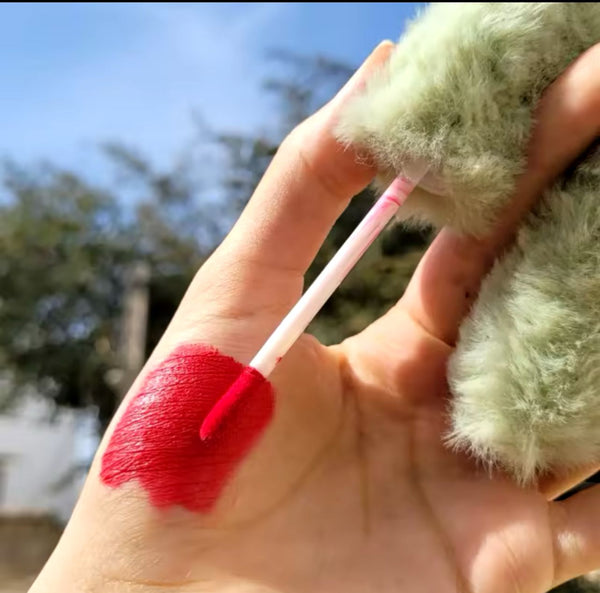 Cut Fur Lip Gloss